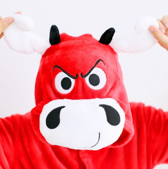 HKSNG Adult Bull Kigurumi Onesie Pajamas Flannel Family Party Costumes Jumpsuits Homewear Suit Outfits